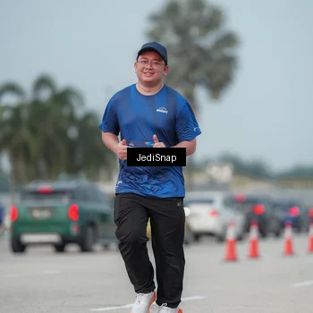 Runner Photo 7555898