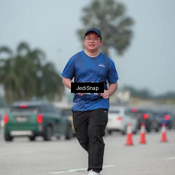 Runner Photo 7555901