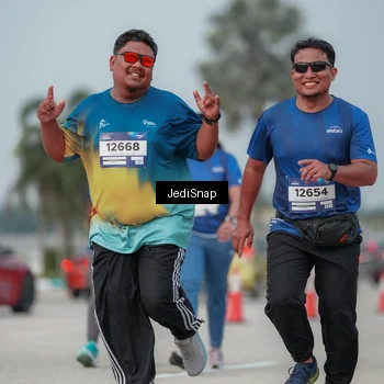 Runner Photo 7555909