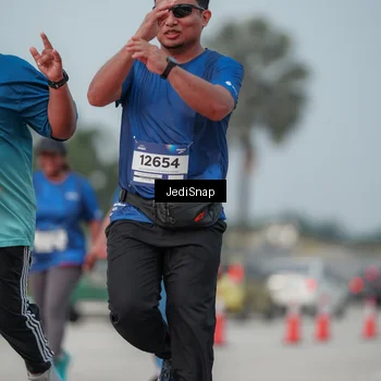Runner Photo 7555913