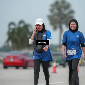 Runner Photo 7555933