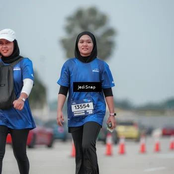 Runner Photo 7555938