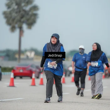Runner Photo 7555942