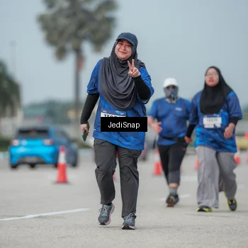 Runner Photo 7555946