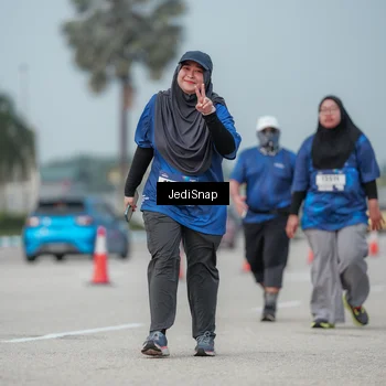 Runner Photo 7555947