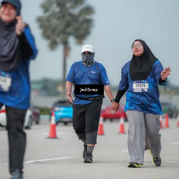 Runner Photo 7555951