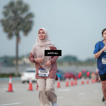 Runner Photo 7555967