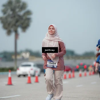 Runner Photo 7555968