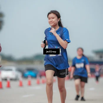 Runner Photo 7555973