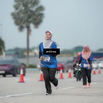 Runner Photo 7555993