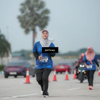 Runner Photo 7555997