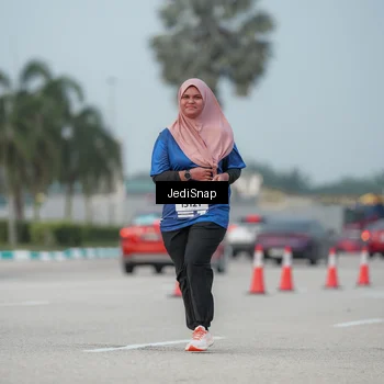 Runner Photo 7556012