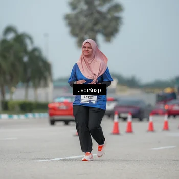 Runner Photo 7556013