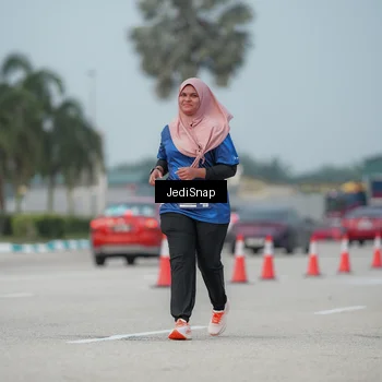 Runner Photo 7556014