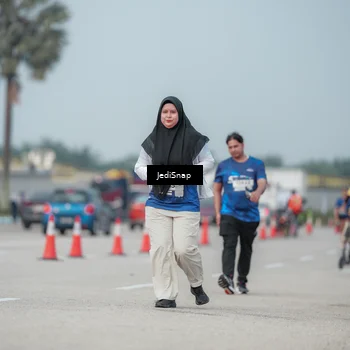 Runner Photo 7556016