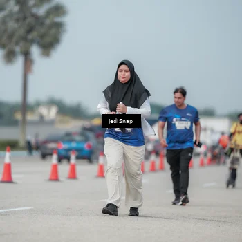Runner Photo 7556020