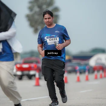 Runner Photo 7556027