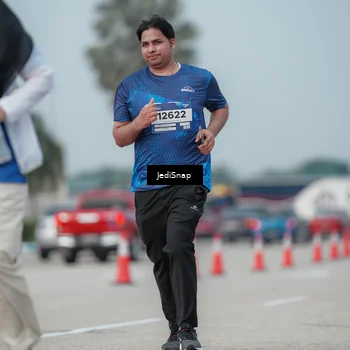 Runner Photo 7556028