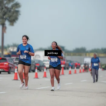 Runner Photo 7556066