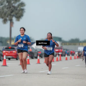 Runner Photo 7556068
