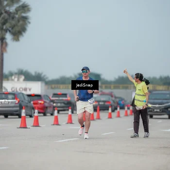 Runner Photo 7556085