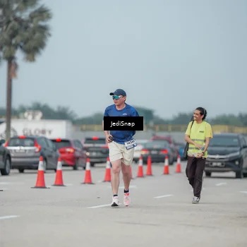 Runner Photo 7556089