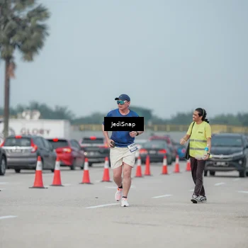 Runner Photo 7556092