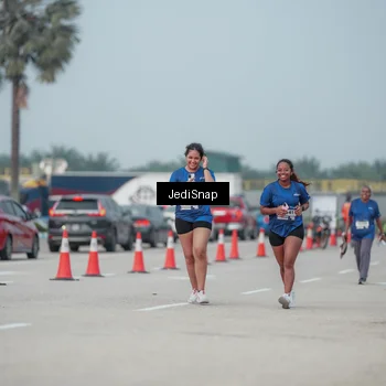 Runner Photo 7556098