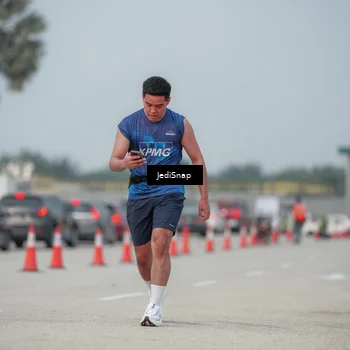 Runner Photo 7556102