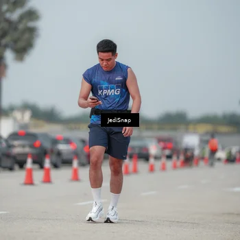 Runner Photo 7556103