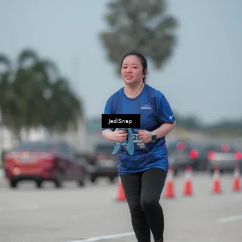 Runner Photo 7556112