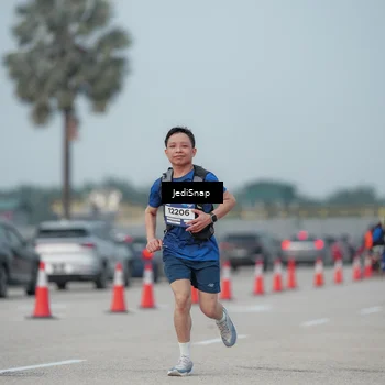 Runner Photo 7556118