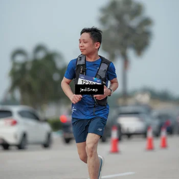 Runner Photo 7556125