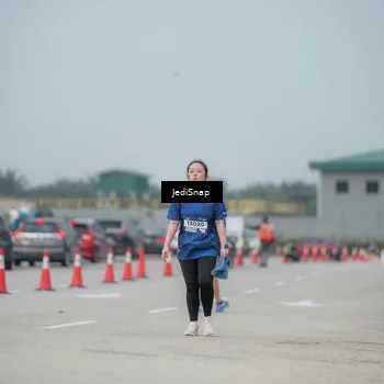 Runner Photo 7556131