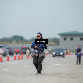 Runner Photo 7556138