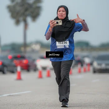 Runner Photo 7556158
