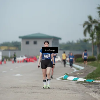 Runner Photo 7556171