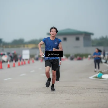 Runner Photo 7556188