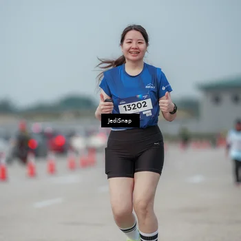 Runner Photo 7556189