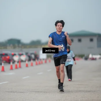 Runner Photo 7556194