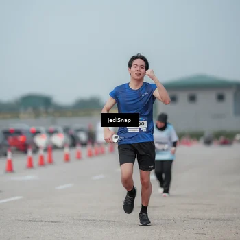 Runner Photo 7556195