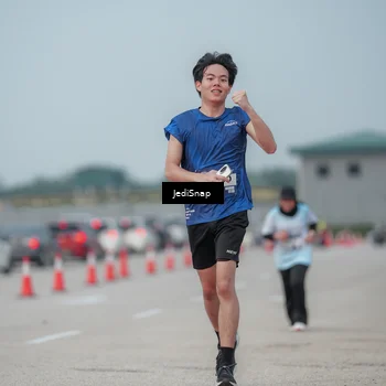 Runner Photo 7556196