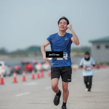 Runner Photo 7556197