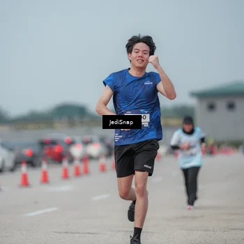 Runner Photo 7556199