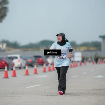 Runner Photo 7556201