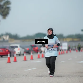 Runner Photo 7556204