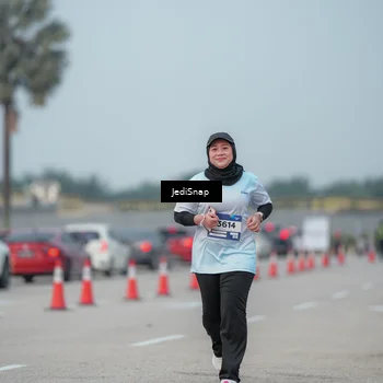 Runner Photo 7556207