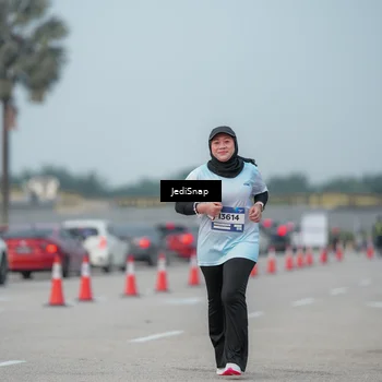 Runner Photo 7556208