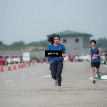 Runner Photo 7556209