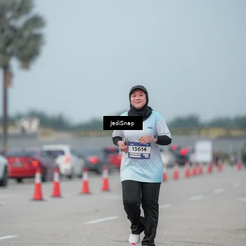 Runner Photo 7556211
